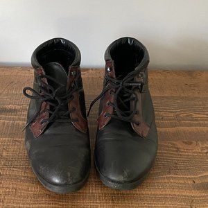 Vintage DANEXX  Black w/ Forest Green  stripe Lace-up Ankle Boots